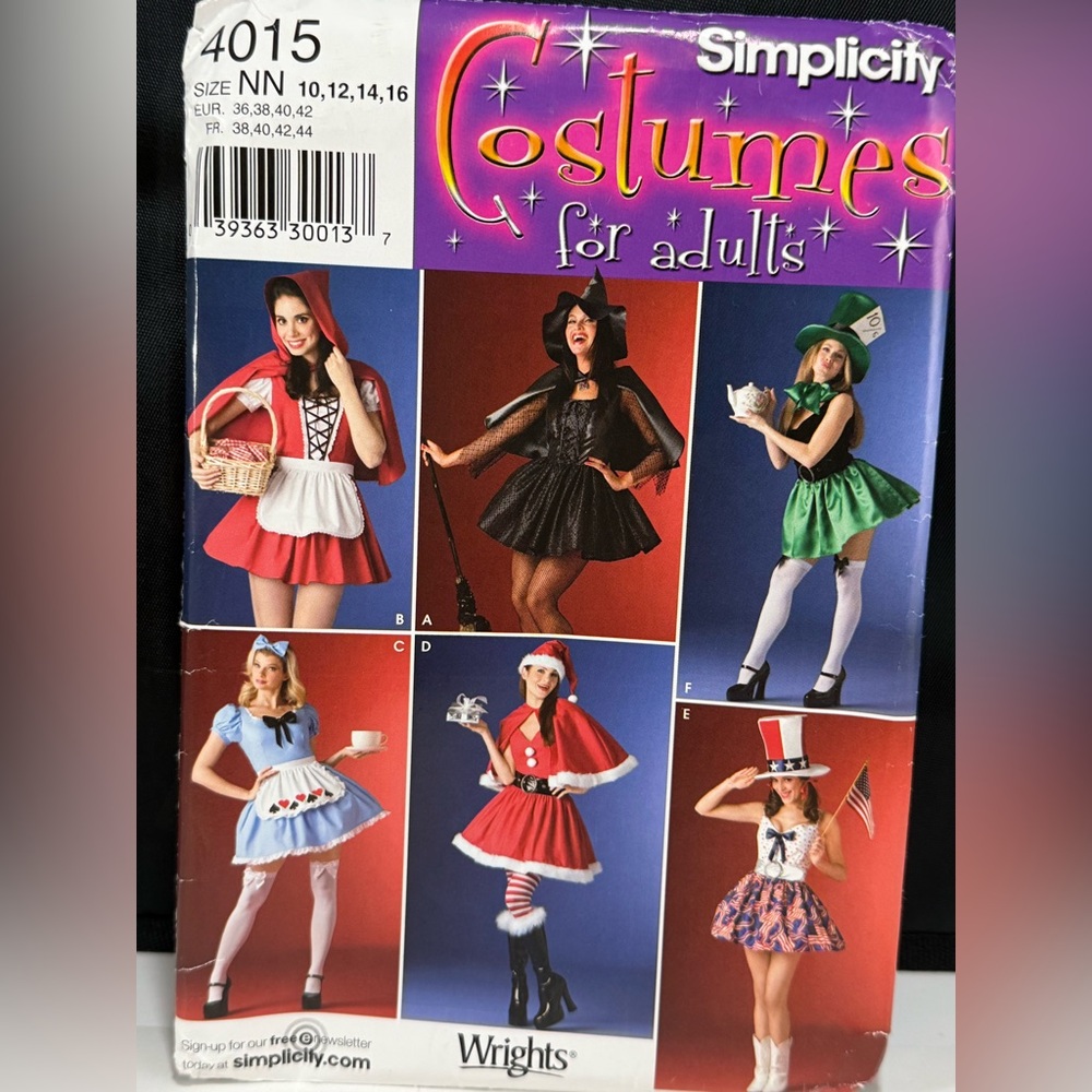 Simplicity Pattern 4015 Mrs Santa, Patriotic, Witch, Alice, etc Costume sz 10-14